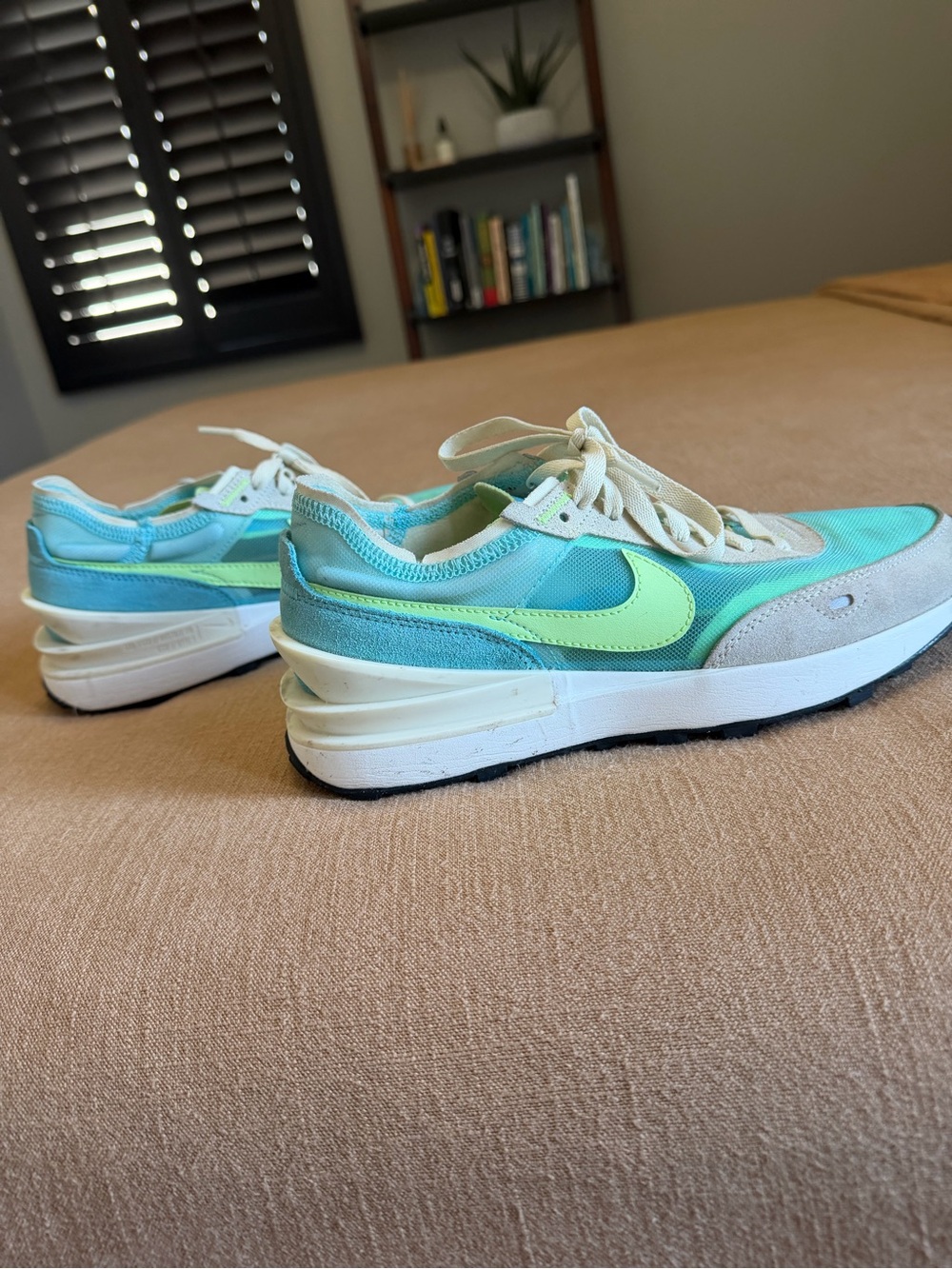 Nike Women’s Teal Sneakers
